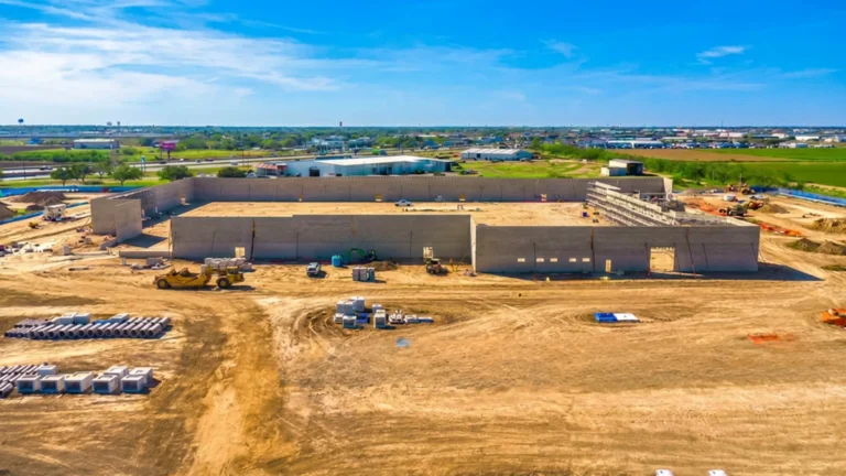 Corrugated polypropylene pipe Weslaco — TDR PRO 18–48 in pipe being installed in a trench at Sam's Club Weslaco, Texas