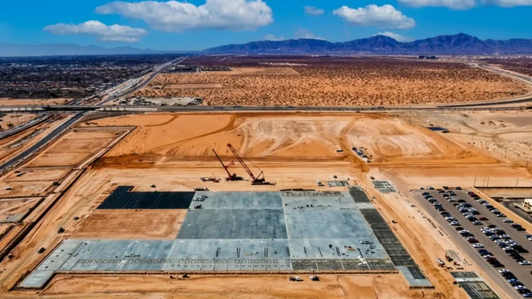 Retail site drainage El Paso — TDR ULTRA 18–60 in corrugated HDPE pipe being installed at Montana Commons, El Paso, Texas